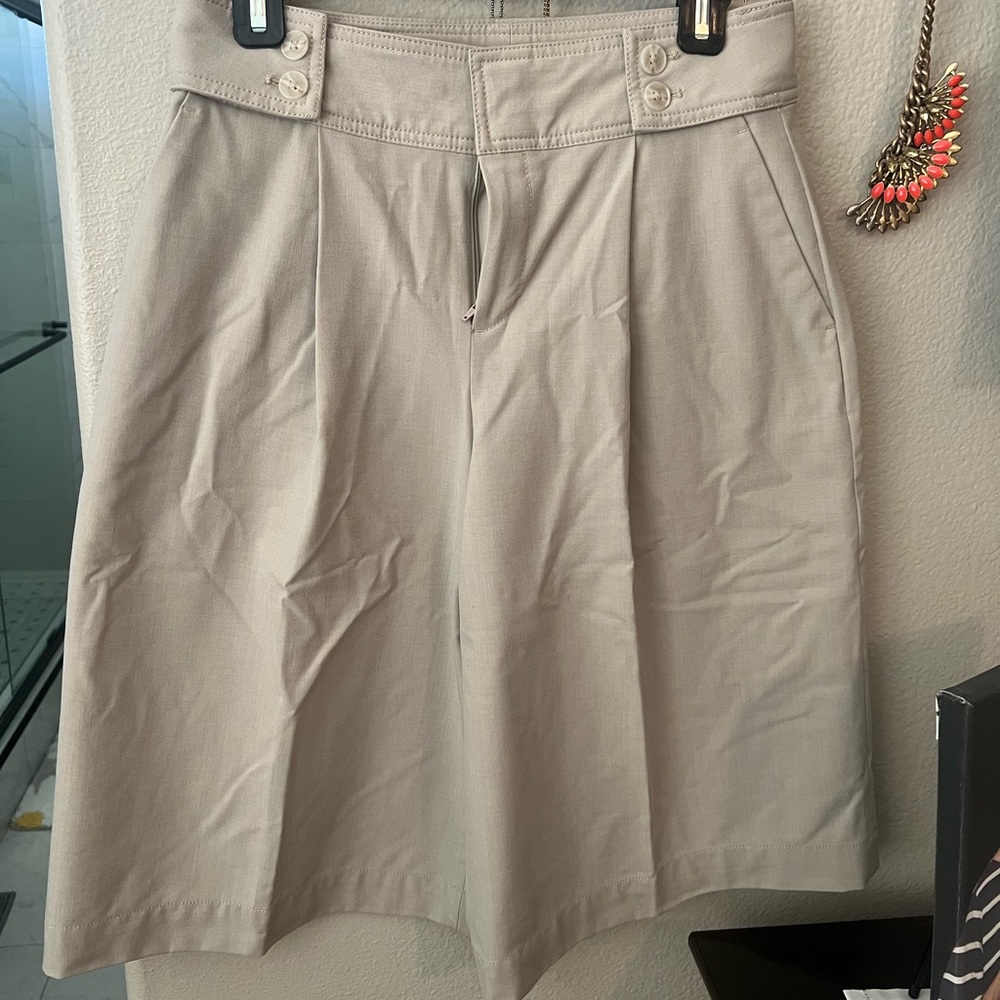 GAP Tan Bermuda Shorts Classic Tailored Cotton